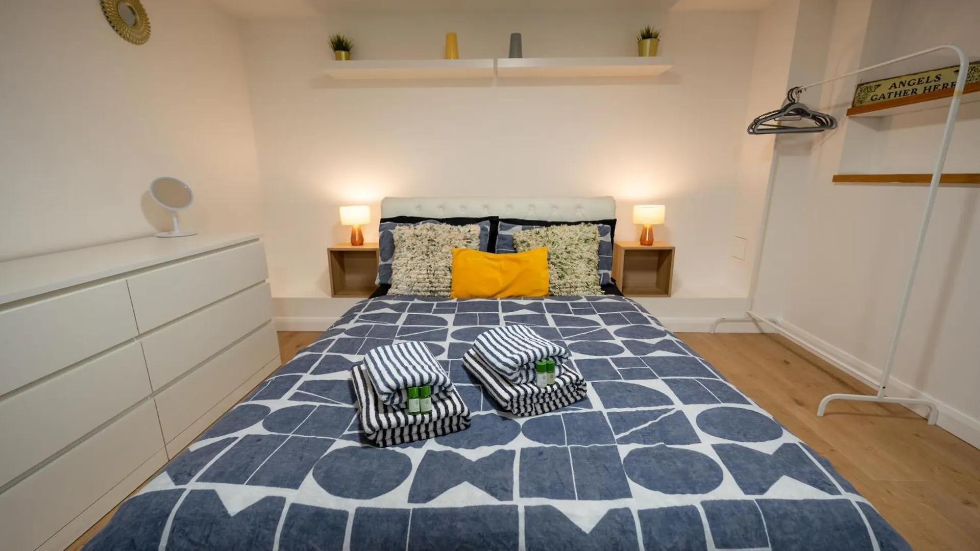 Urbanvogue Apartment In City Centre Up To 5 People Brighton