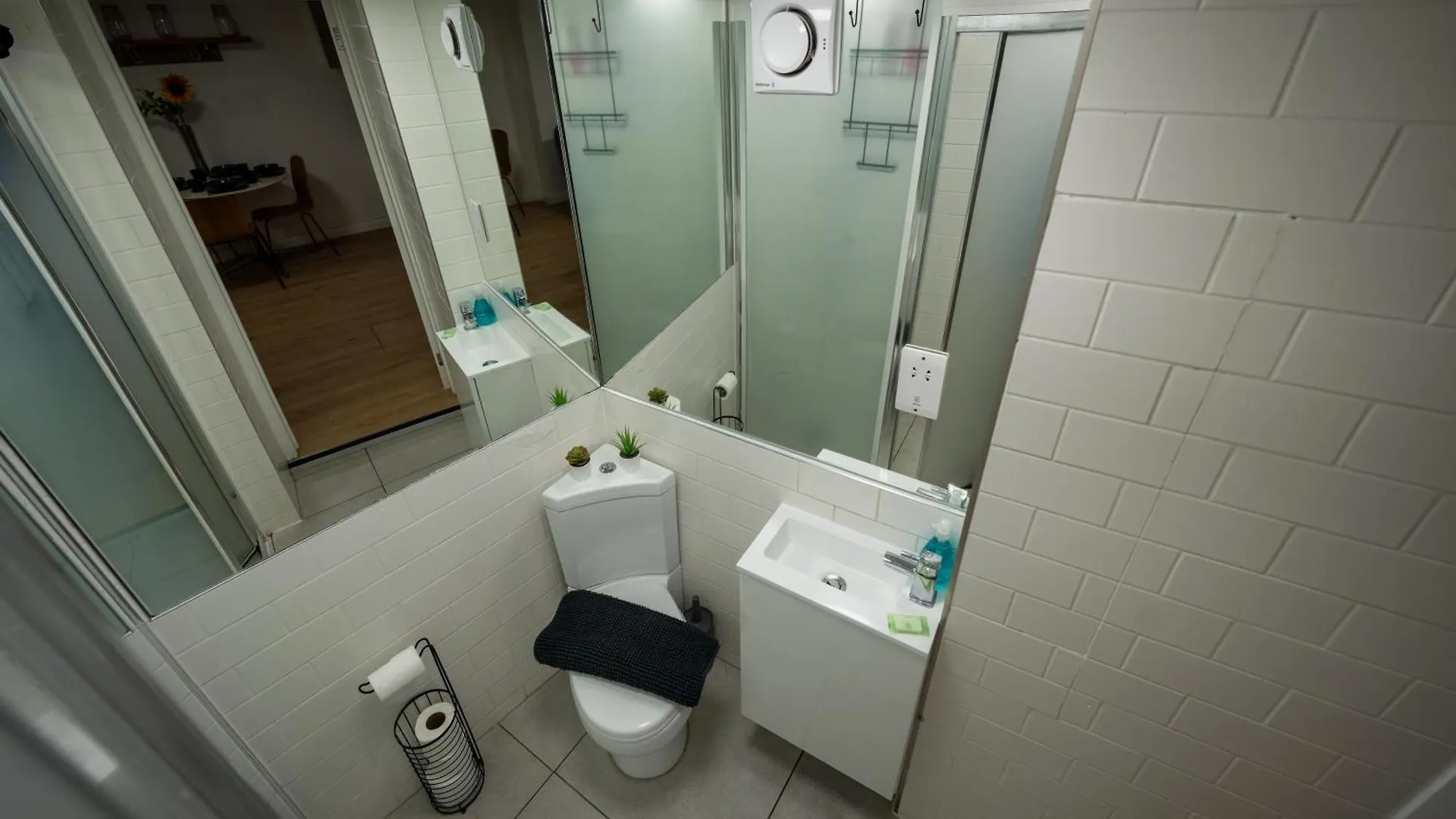 Urbanvogue Apartment In City Centre Up To 5 People Brighton