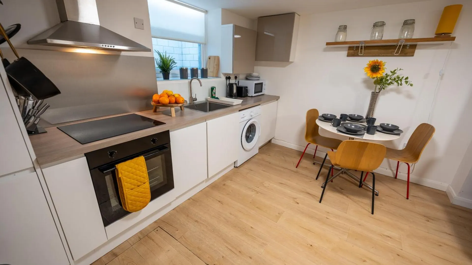 Urbanvogue Apartment In City Centre Up To 5 People Brighton